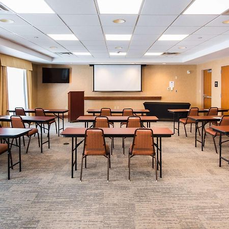 Hampton Inn Presque Isle Bagian luar foto