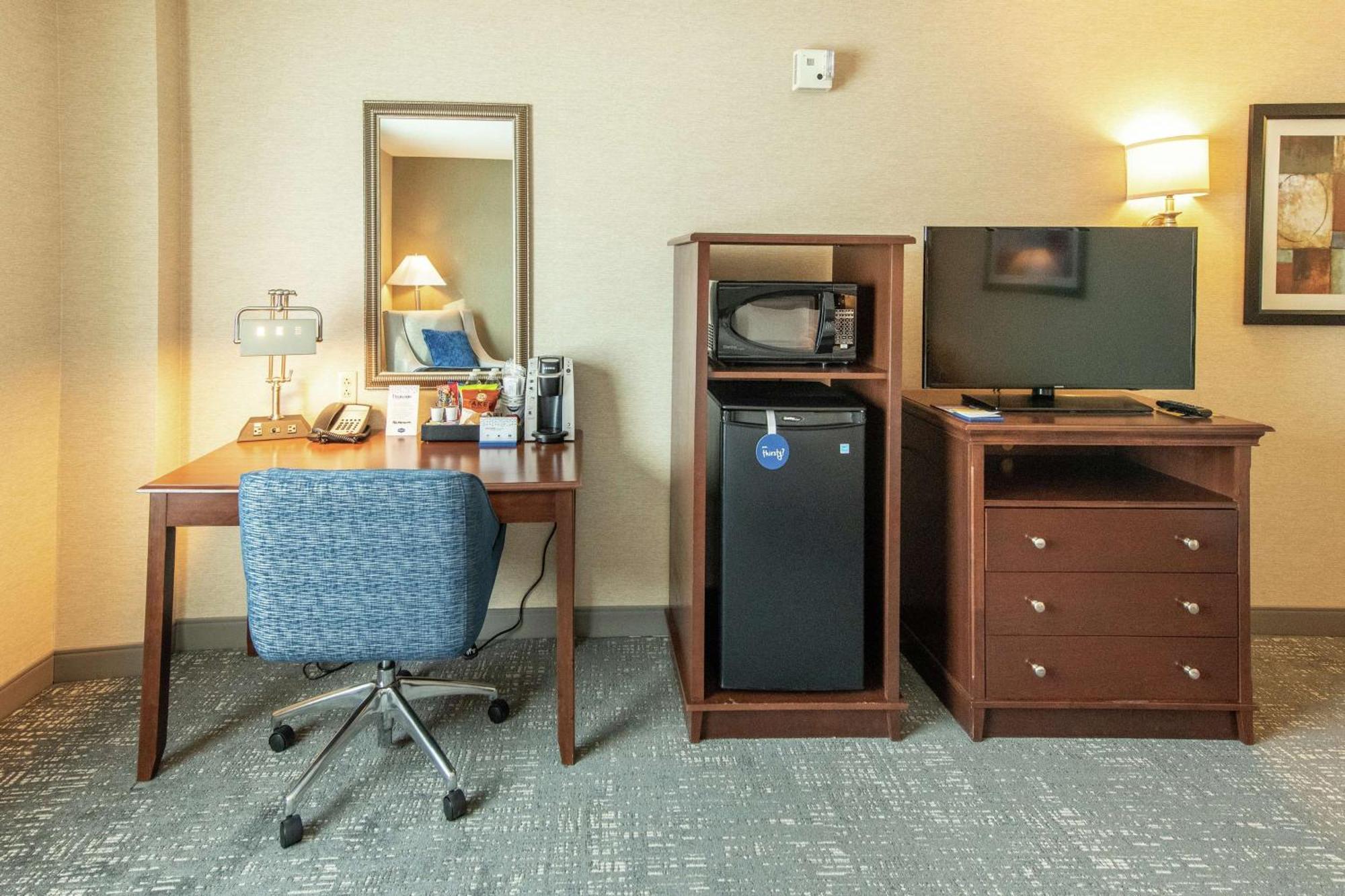 Hampton Inn Presque Isle Bagian luar foto