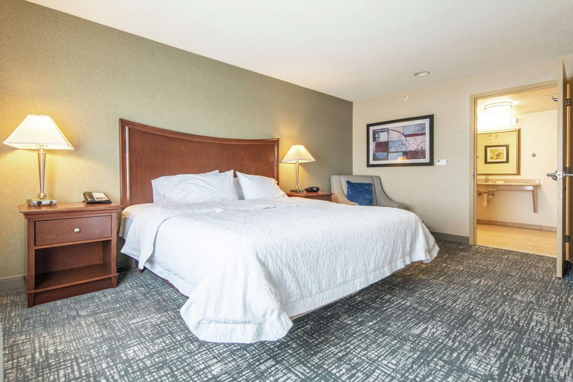 Hampton Inn Presque Isle Bagian luar foto